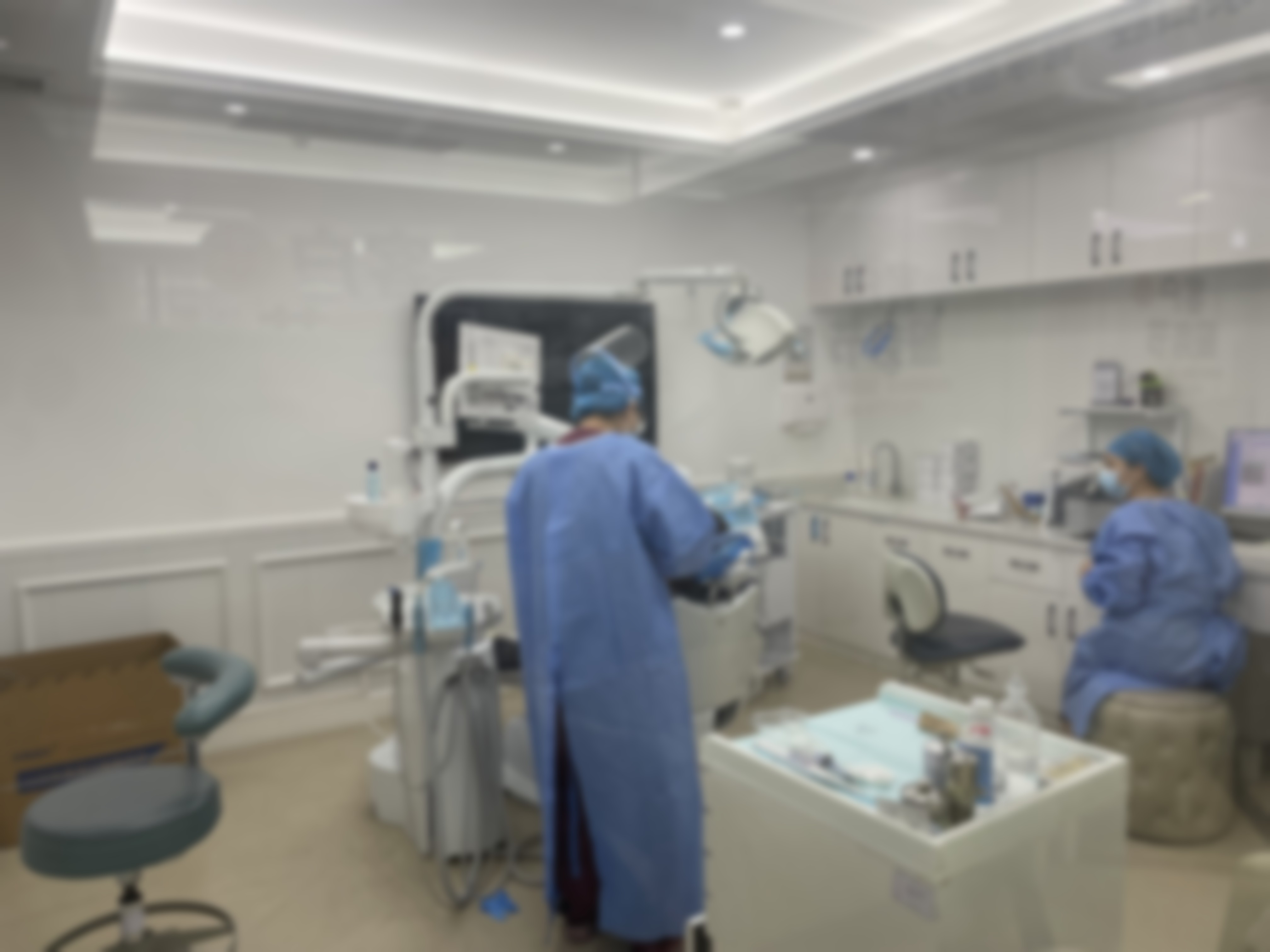 广州天河柏德口腔门诊部时代天使隐形矫正16800元起王金全医生技术好，隐形舒适还能预见美牙效果！ 