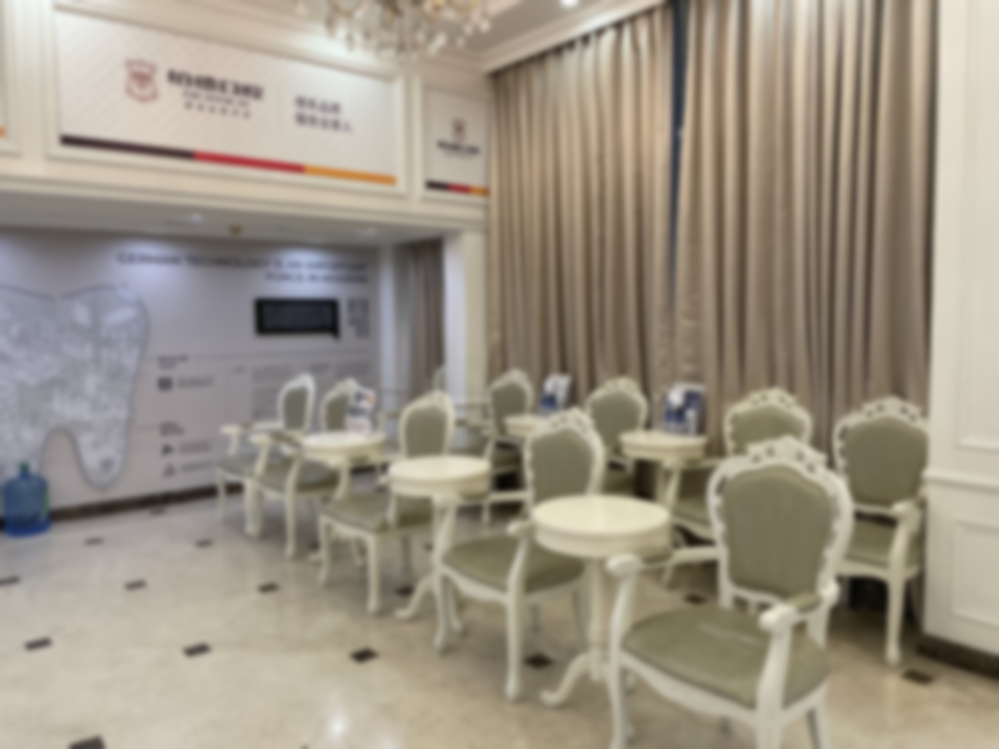 广州天河柏德口腔科普：美国金属自锁陶瓷托槽固定矫正适合哪些人？