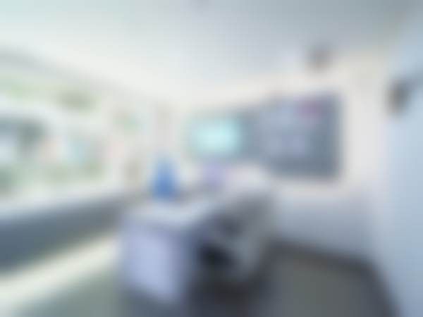 上海鼎植八八口腔陈春雷医生做金属自锁矫正技术好吗?