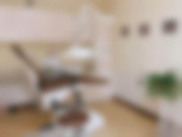 渭南富平兔博士口腔门诊部（即小白兔口腔）医生简介