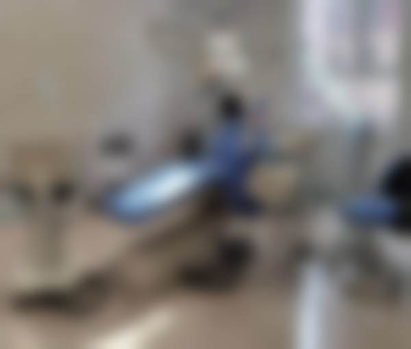 乌兰察布市少伟口腔门诊部医生简介