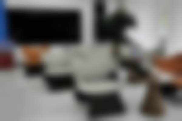 上海摩瓦口腔门诊部硬件设备精良!