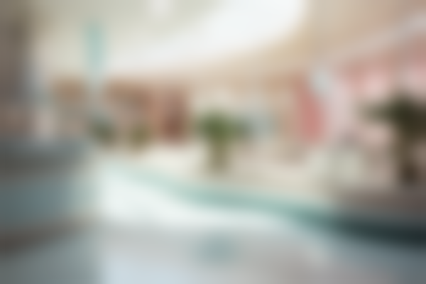 咿呀英博（湖北）控股集团有限公司