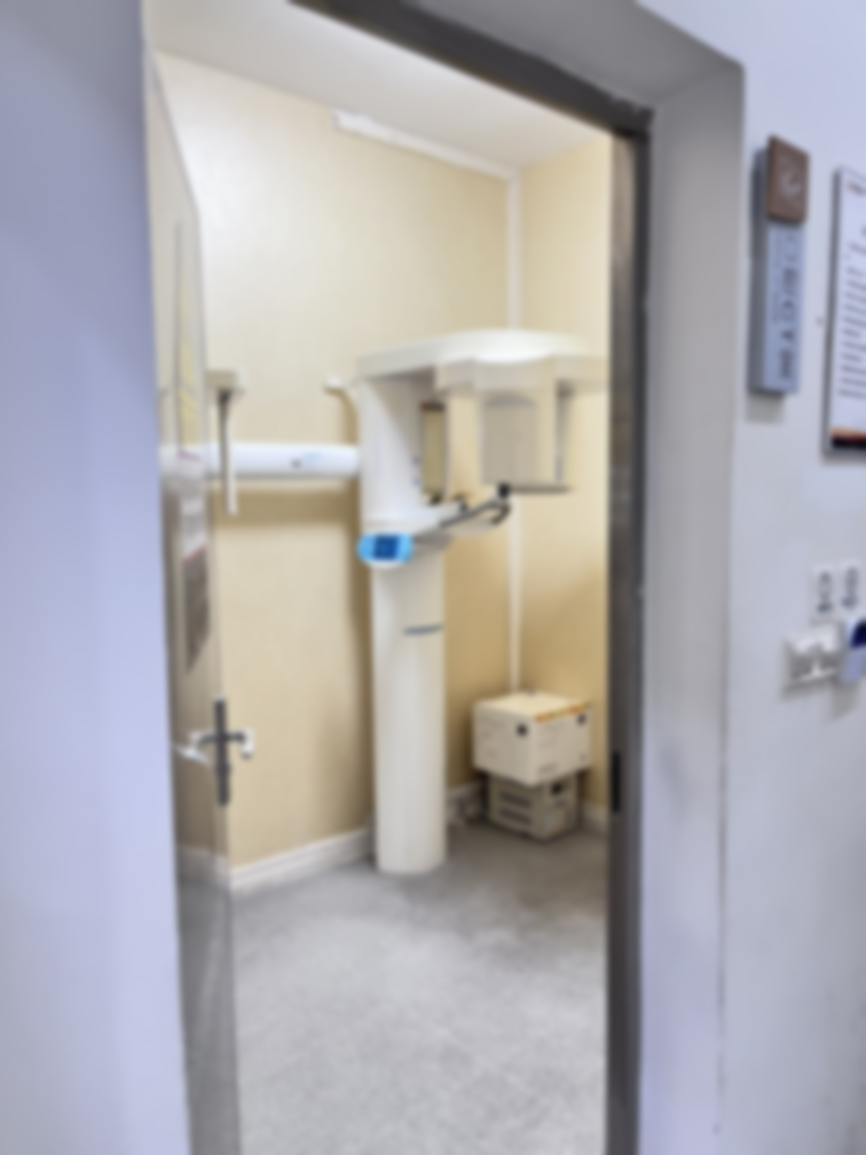 广州天河柏德口腔门诊部谢鹏飞排名第几位？看他凭种植矫正绝技成患者心中口腔界闪耀之星！ 