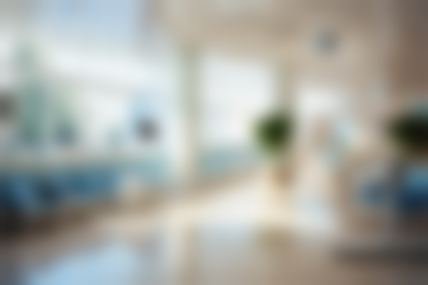 广州柏德口腔门诊部熊小明联系方式在哪？武大博士30年经验为您口腔疑难种植问题兜底！ 