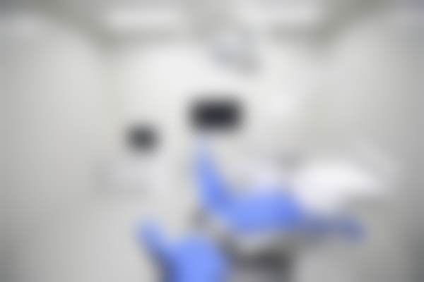 深圳南油麦芽口腔门诊部郑苍尚审美风格怎么样？40年经验+数万案例见证自然美观牙齿效果！ 