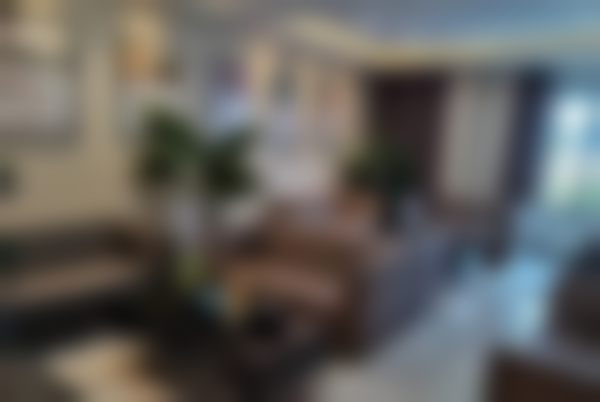 福州科尔口腔门诊部儿童拔牙+间隙保持：巫秋霞接诊8岁女孩不怕看牙还盼再来